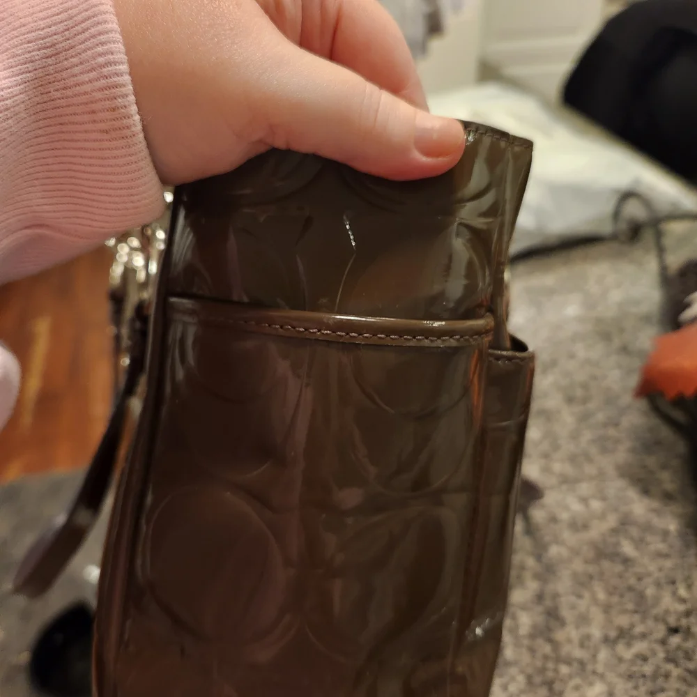 Coach Olive Green Op Art Embossed Patent Leather East West Gallery Tote  Bag - Picture 6 of 16